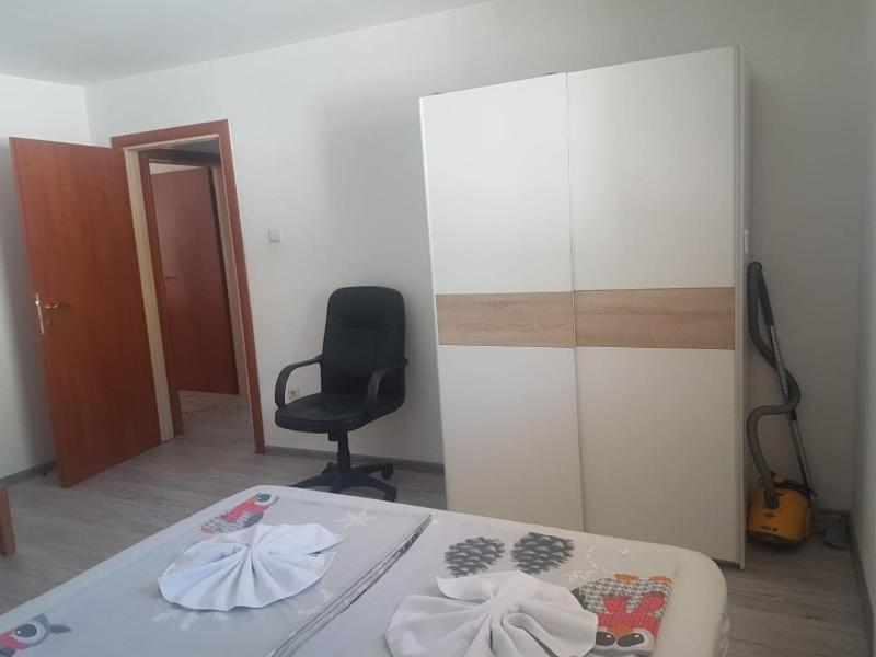 Apartman Salus Tuzla Ngoại thất bức ảnh