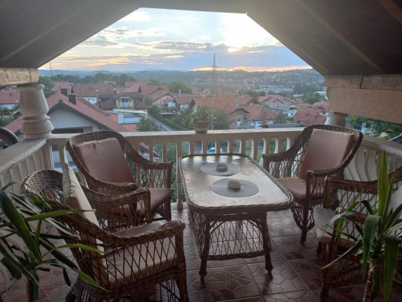 Apartman Salus Tuzla Ngoại thất bức ảnh