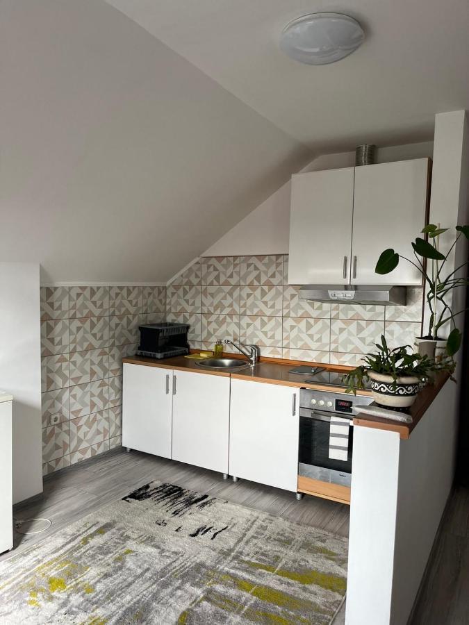 Apartman Salus Tuzla Ngoại thất bức ảnh