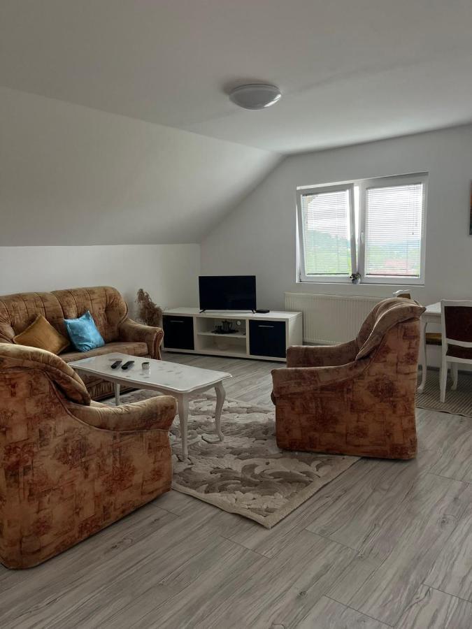 Apartman Salus Tuzla Ngoại thất bức ảnh